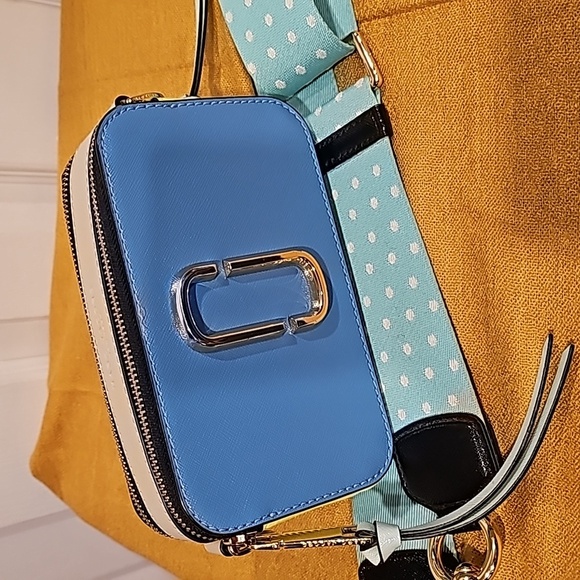 Marc Jacobs Aquaria Snapshot Crossbody - Like New - Picture 2 of 16